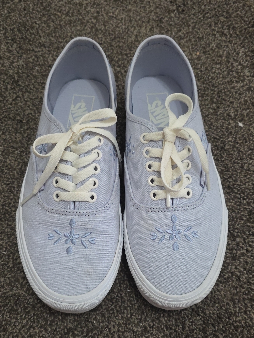 Vans Women's Light Blue Embroidered Sneakers Sz 10